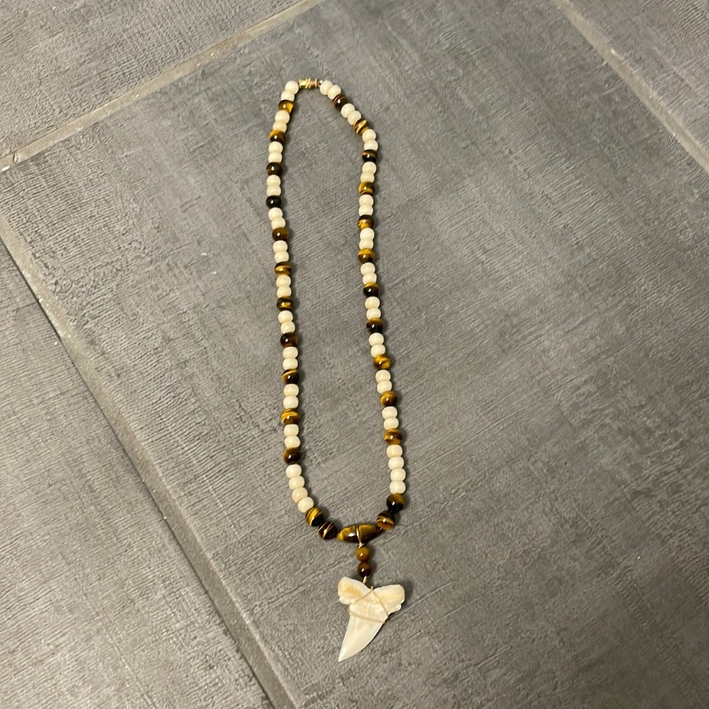 Vintage Hawaiian shark tooth necklace